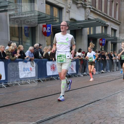 13.09.2026 - 21. swb-Marathon Bremen Strokosch-Dieckow http://msf.ph/oto/10318886 13.09.2026 13:17:19 Ziel 560, 771, 1297, 2008, 2125, 2234, 2812, 3051, 3760, 4171, 4374, 4498, 4499, 4620, 5041, 5550, 5817, 6803, 7901, 8100, 8250, 8253, 8446, 8532, 8714, 9075, 9400, 9505, 13107, 842, 2052, 3148, 3246, 4156, 4805, 6095, 6624, 6704, 6734, 6759, 6953, 7284, 8111, 8418, 8858 meine-sportfotos.de