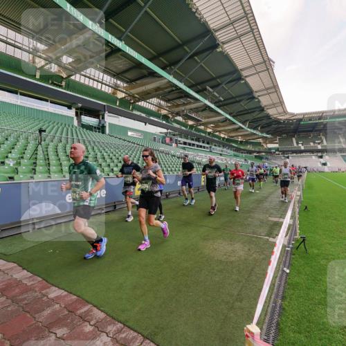 13.09.2026 - 21. swb-Marathon Bremen Michael Burmester http://msf.ph/oto/10318967 13.09.2026 13:17:28 Laufen im Stadion 134, 153, 231, 267, 271, 311, 404, 449, 588, 732, 753, 837, 990, 1057, 1185, 1312, 1424, 1425, 1465, 1539, 1790, 1813, 1825, 1844, 1868, 1987, 2056, 2067, 2096, 2259, 2351, 2357, 2358, 2363, 2381, 2389, 2419, 2532, 2550, 2562, 2579, 2586, 2601, 2647, 2655, 2664, 2698, 2778, 2797, 2799, 2821, 2846, 2849, 2880, 2893, 2974, 2984, 2996, 3104, 3133, 3146, 3180, 3195, 3210, 3213, 3314, 3331, 3337, 3366, 3387, 3421, 3431, 3476, 3479, 3501, 3506, 3537, 3548, 3633, 3654, 3740 meine-sportfotos.de