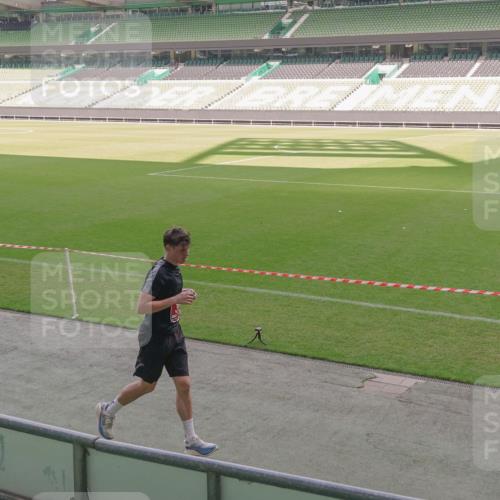 13.09.2026 - 21. swb-Marathon Bremen Michael Burmester http://msf.ph/oto/10319021 13.09.2026 12:54:10 Laufen im Stadion 102, 145, 161, 189, 201, 313, 376, 385, 461, 472, 481, 541, 560, 615, 616, 666, 675, 696, 740, 755, 816, 827, 982, 985, 987, 1053, 1056, 1076, 1207, 1419, 1433, 1445, 1468, 1528, 1551, 1599, 1631, 1658, 1664, 1704, 1707, 1814, 2055, 2280, 2350, 2362, 2383, 2390, 2401, 2422, 2454, 2474, 2499, 2623, 2701, 2733, 2801, 2820, 2824, 2858, 2870, 2882, 2913, 2922, 2962, 2971, 2997, 3012, 3054, 3134, 3175, 3206, 3236, 3241, 3356, 3357, 3362, 3413, 4605 meine-sportfotos.de