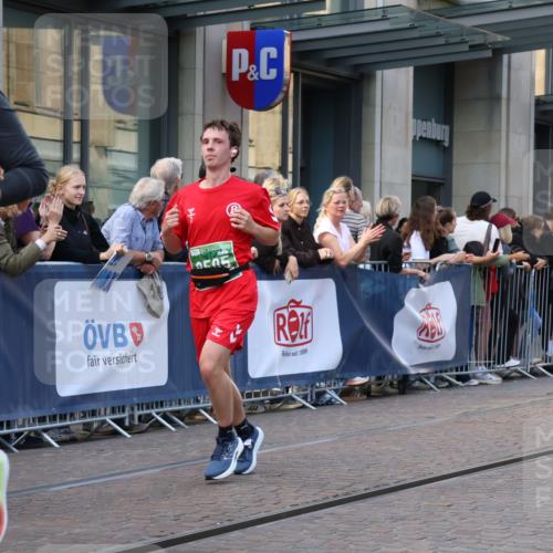 13.09.2026 - 21. swb-Marathon Bremen Strokosch-Dieckow http://msf.ph/oto/10319215 13.09.2026 13:17:25 Ziel 560, 771, 1297, 2008, 2125, 2234, 2812, 3051, 3192, 3760, 4171, 4286, 4374, 4498, 4499, 4620, 5041, 5530, 5550, 5817, 7901, 8100, 8250, 8446, 9075, 9400, 9505, 9595, 9596, 13041, 13107, 842, 2052, 3148, 4805, 6095, 6624, 6734, 6759, 6803, 7284, 8111, 8253, 8418, 8532, 8714, 9075 meine-sportfotos.de