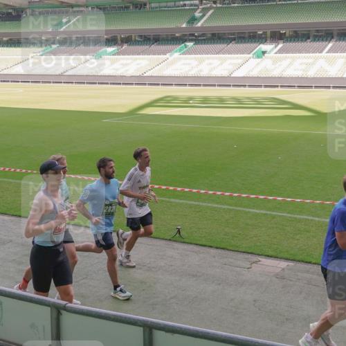 13.09.2026 - 21. swb-Marathon Bremen Michael Burmester http://msf.ph/oto/10319221 13.09.2026 12:54:21 Laufen im Stadion 102, 145, 161, 189, 201, 313, 376, 385, 461, 472, 481, 495, 541, 560, 615, 616, 666, 675, 696, 740, 755, 816, 827, 982, 985, 987, 1053, 1056, 1076, 1197, 1207, 1390, 1419, 1433, 1445, 1468, 1528, 1551, 1599, 1631, 1658, 1664, 1704, 1707, 1814, 2055, 2125, 2234, 2280, 2362, 2383, 2390, 2401, 2422, 2454, 2474, 2499, 2623, 2701, 2733, 2801, 2820, 2824, 2858, 2870, 2882, 2913, 2922, 2962, 2971, 2997, 3012, 3054, 3134, 3175, 3206, 3241, 3246, 3346, 3356, 3357, 3362, 3413 meine-sportfotos.de