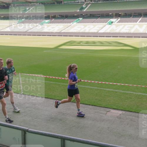 13.09.2026 - 21. swb-Marathon Bremen Michael Burmester http://msf.ph/oto/10319232 13.09.2026 12:54:23 Laufen im Stadion 102, 145, 161, 189, 201, 313, 376, 385, 388, 461, 472, 481, 495, 541, 560, 615, 616, 666, 675, 696, 740, 755, 816, 827, 982, 985, 987, 1053, 1056, 1076, 1197, 1207, 1390, 1419, 1433, 1445, 1468, 1528, 1551, 1599, 1631, 1658, 1664, 1704, 1707, 1814, 2055, 2125, 2234, 2251, 2280, 2362, 2383, 2390, 2401, 2422, 2454, 2474, 2499, 2623, 2701, 2733, 2801, 2820, 2824, 2858, 2870, 2882, 2913, 2922, 2962, 2971, 2997, 3012, 3054, 3134, 3175, 3206, 3241, 3246, 3346, 3356, 3357, 3362, 3413 meine-sportfotos.de