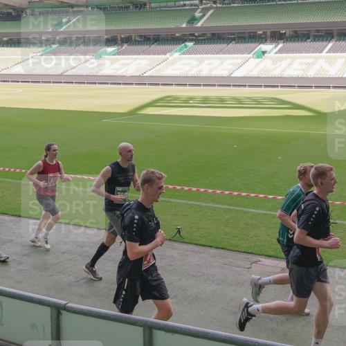 13.09.2026 - 21. swb-Marathon Bremen Michael Burmester http://msf.ph/oto/10319284 13.09.2026 12:54:24 Laufen im Stadion 145, 161, 189, 201, 313, 376, 385, 388, 461, 472, 481, 495, 541, 560, 615, 616, 666, 675, 696, 740, 755, 816, 827, 982, 985, 987, 1053, 1056, 1076, 1197, 1207, 1390, 1419, 1433, 1445, 1468, 1528, 1551, 1599, 1631, 1658, 1664, 1704, 1707, 1814, 2055, 2125, 2234, 2251, 2280, 2362, 2383, 2390, 2401, 2422, 2454, 2474, 2499, 2623, 2701, 2733, 2801, 2820, 2824, 2858, 2870, 2882, 2913, 2922, 2962, 2971, 2997, 3012, 3054, 3134, 3175, 3206, 3241, 3246, 3346, 3356, 3357, 3362, 3413, 3716 meine-sportfotos.de