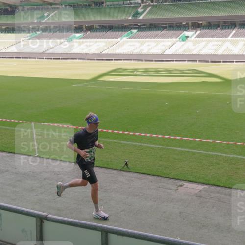 13.09.2026 - 21. swb-Marathon Bremen Michael Burmester http://msf.ph/oto/10319433 13.09.2026 12:54:35 Laufen im Stadion 145, 161, 189, 201, 205, 313, 376, 385, 388, 461, 472, 481, 495, 541, 560, 615, 616, 666, 675, 696, 740, 755, 816, 827, 982, 985, 987, 1053, 1056, 1076, 1197, 1207, 1390, 1419, 1433, 1445, 1468, 1551, 1599, 1631, 1658, 1664, 1704, 1707, 1814, 2055, 2125, 2234, 2251, 2280, 2362, 2383, 2390, 2401, 2422, 2454, 2474, 2499, 2623, 2701, 2733, 2801, 2820, 2824, 2870, 2882, 2913, 2922, 2962, 2971, 2997, 3012, 3054, 3134, 3175, 3206, 3241, 3246, 3346, 3356, 3357, 3413, 3706, 3716, 3836 meine-sportfotos.de