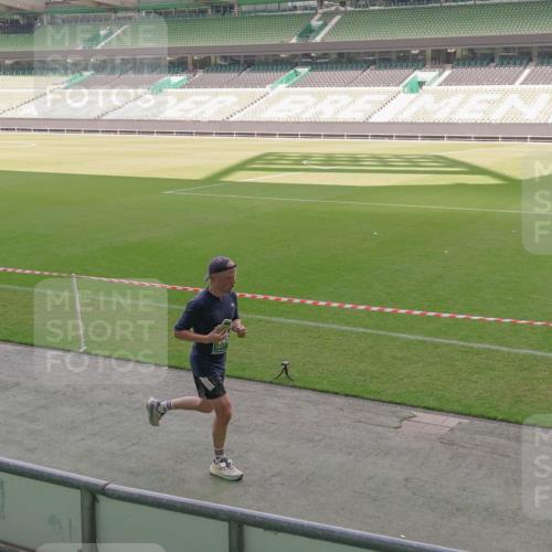 13.09.2026 - 21. swb-Marathon Bremen Michael Burmester http://msf.ph/oto/10319453 13.09.2026 12:54:36 Laufen im Stadion 145, 161, 189, 201, 205, 313, 376, 385, 388, 461, 472, 481, 495, 541, 560, 615, 616, 666, 675, 696, 740, 755, 816, 827, 982, 987, 1053, 1056, 1076, 1197, 1207, 1390, 1419, 1433, 1445, 1468, 1551, 1599, 1631, 1658, 1664, 1704, 1707, 1814, 2055, 2125, 2234, 2251, 2280, 2362, 2383, 2390, 2401, 2422, 2454, 2474, 2499, 2623, 2701, 2733, 2801, 2820, 2824, 2870, 2882, 2913, 2922, 2962, 2971, 2997, 3012, 3054, 3134, 3175, 3206, 3241, 3246, 3346, 3356, 3357, 3413, 3706, 3716, 3836, 4137 meine-sportfotos.de