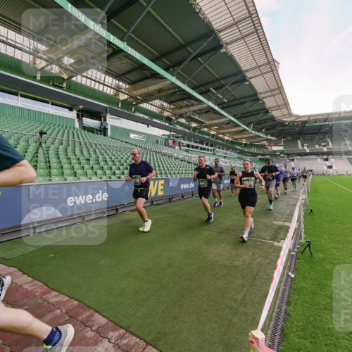 13.09.2026 - 21. swb-Marathon Bremen Michael Burmester http://msf.ph/oto/10319562 13.09.2026 13:18:27 Laufen im Stadion 311, 404, 486, 546, 588, 732, 753, 837, 921, 1057, 1424, 1425, 1431, 1506, 1765, 1790, 1813, 1844, 1868, 2056, 2067, 2096, 2123, 2137, 2224, 2294, 2357, 2358, 2389, 2419, 2453, 2532, 2550, 2557, 2563, 2586, 2601, 2614, 2622, 2647, 2655, 2786, 2845, 2849, 2857, 2879, 2880, 2893, 2944, 2983, 2984, 2999, 3046, 3072, 3096, 3100, 3104, 3146, 3180, 3189, 3195, 3198, 3210, 3285, 3287, 3314, 3337, 3421, 3431, 3476, 3479, 3537, 3548, 3619, 3633, 3654, 3740, 3879, 4478 meine-sportfotos.de