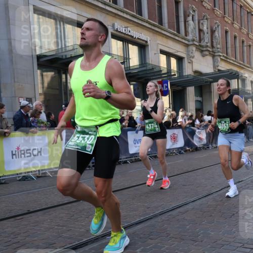 13.09.2026 - 21. swb-Marathon Bremen Strokosch-Dieckow http://msf.ph/oto/10319589 13.09.2026 13:17:34 Ziel 771, 948, 1297, 1631, 1797, 2001, 2125, 2634, 2812, 3051, 3192, 4286, 4374, 4498, 4499, 4620, 4733, 5530, 5817, 5935, 5948, 6290, 6448, 8805, 8869, 9400, 9505, 9595, 9596, 9837, 13041, 13107, 560, 842, 2008, 2234, 3148, 3760, 4171, 4805, 5041, 5550, 6095, 6734, 6759, 6803, 7901, 8100, 8250, 8253, 8446, 8532, 8714, 9075, 9400 meine-sportfotos.de