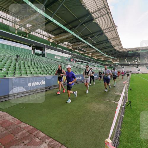 13.09.2026 - 21. swb-Marathon Bremen Michael Burmester http://msf.ph/oto/10319592 13.09.2026 13:18:30 Laufen im Stadion 311, 404, 486, 546, 588, 732, 753, 837, 921, 1424, 1425, 1431, 1506, 1765, 1790, 1844, 1868, 2056, 2067, 2096, 2123, 2137, 2224, 2294, 2357, 2358, 2389, 2419, 2453, 2532, 2557, 2563, 2586, 2601, 2614, 2622, 2647, 2655, 2786, 2843, 2845, 2849, 2857, 2879, 2880, 2893, 2944, 2983, 2984, 2999, 3031, 3046, 3072, 3096, 3100, 3104, 3146, 3180, 3189, 3195, 3198, 3210, 3285, 3287, 3314, 3337, 3421, 3431, 3476, 3537, 3548, 3619, 3633, 3654, 3740, 3879, 4478 meine-sportfotos.de