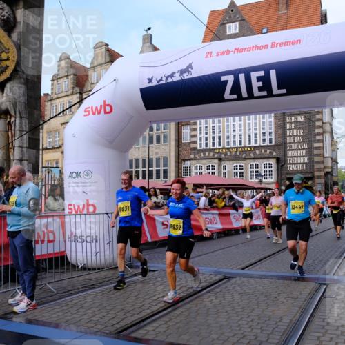 13.09.2026 - 21. swb-Marathon Bremen Tim E. http://msf.ph/oto/10319593 13.09.2026 10:58:23 Ziel 10494, 10543, 10559, 10604, 10673, 10750, 10798, 10826, 10828, 10903, 10914, 10931, 10932, 11136, 11295, 11332, 11388, 11752, 11863, 11884, 12017, 12386, 12387, 12441, 12482, 12551 meine-sportfotos.de