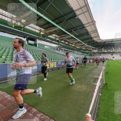 13.09.2026 - 21. swb-Marathon Bremen Michael Burmester http://msf.ph/oto/10319614 13.09.2026 13:18:32 Laufen im Stadion 311, 404, 486, 546, 588, 732, 753, 837, 921, 1424, 1425, 1431, 1506, 1765, 1790, 1844, 1868, 2056, 2067, 2096, 2123, 2137, 2224, 2294, 2357, 2358, 2389, 2419, 2453, 2532, 2557, 2563, 2586, 2601, 2614, 2622, 2647, 2655, 2703, 2786, 2843, 2845, 2849, 2857, 2879, 2880, 2893, 2944, 2983, 2984, 2999, 3031, 3046, 3072, 3096, 3100, 3104, 3146, 3180, 3189, 3195, 3198, 3210, 3285, 3287, 3314, 3337, 3421, 3431, 3476, 3537, 3548, 3619, 3633, 3654, 3740, 3879, 4478 meine-sportfotos.de