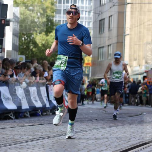 13.09.2026 - 21. swb-Marathon Bremen Strokosch-Dieckow http://msf.ph/oto/10319774 13.09.2026 13:08:00 Ziel 819, 969, 2135, 4732, 4852, 4990, 5570, 5976, 7558, 7803, 8467, 8611, 8737, 9035, 9356, 2098, 2266, 2844, 3808, 5594, 6692, 13091 meine-sportfotos.de