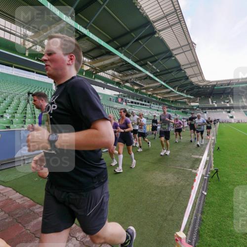 13.09.2026 - 21. swb-Marathon Bremen Michael Burmester http://msf.ph/oto/10319811 13.09.2026 13:18:54 Laufen im Stadion 311, 333, 404, 486, 512, 546, 732, 753, 837, 921, 938, 1156, 1424, 1425, 1431, 1506, 1765, 1790, 1844, 1868, 2056, 2123, 2137, 2224, 2240, 2294, 2315, 2357, 2358, 2419, 2453, 2557, 2563, 2601, 2614, 2622, 2626, 2647, 2689, 2702, 2703, 2722, 2786, 2843, 2845, 2849, 2857, 2879, 2880, 2893, 2944, 2983, 2999, 3031, 3046, 3072, 3096, 3100, 3116, 3146, 3180, 3189, 3198, 3210, 3263, 3285, 3287, 3337, 3421, 3431, 3476, 3537, 3548, 3619, 3633, 3654, 3740, 3879, 4478 meine-sportfotos.de