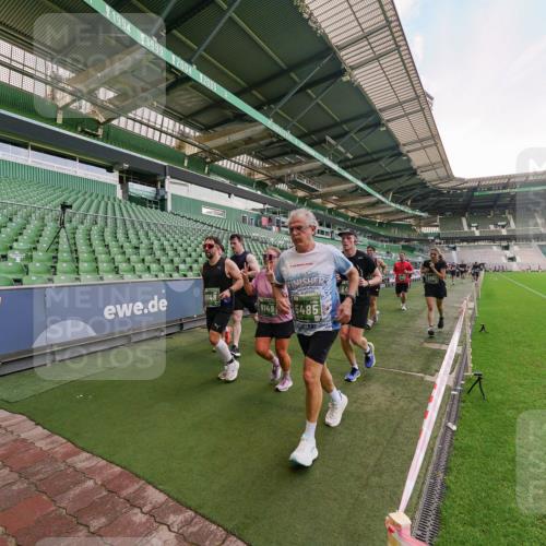 13.09.2026 - 21. swb-Marathon Bremen Michael Burmester http://msf.ph/oto/10319847 13.09.2026 13:18:57 Laufen im Stadion 311, 333, 404, 486, 512, 546, 732, 753, 837, 921, 938, 1156, 1424, 1425, 1431, 1506, 1765, 1790, 1844, 1868, 2056, 2123, 2137, 2224, 2240, 2294, 2315, 2357, 2358, 2453, 2557, 2563, 2601, 2614, 2622, 2626, 2647, 2689, 2702, 2703, 2722, 2786, 2843, 2845, 2849, 2857, 2879, 2880, 2893, 2944, 2983, 2999, 3031, 3046, 3072, 3096, 3100, 3116, 3146, 3180, 3189, 3198, 3210, 3243, 3263, 3285, 3287, 3315, 3337, 3421, 3476, 3537, 3548, 3619, 3633, 3654, 3740, 3879, 4478 meine-sportfotos.de