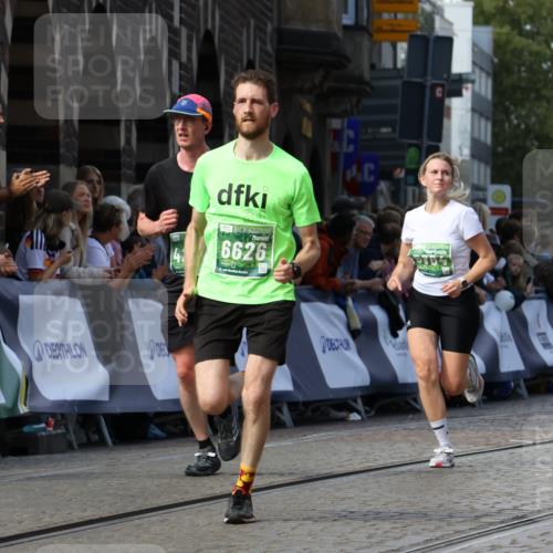 13.09.2026 - 21. swb-Marathon Bremen Strokosch-Dieckow http://msf.ph/oto/10319915 13.09.2026 13:24:43 Ziel 789, 790, 1250, 2295, 2491, 3994, 4000, 4559, 5012, 5572, 5668, 5669, 5928, 5929, 5953, 6080, 7069, 7081, 7156, 7568, 8310, 8415, 8784, 9264, 9573, 9676, 9916, 972, 2761, 3015, 4113, 4198, 4262, 4973, 5664, 6079, 6360, 6544, 6807, 7409, 7854, 8853, 9152, 10103 meine-sportfotos.de