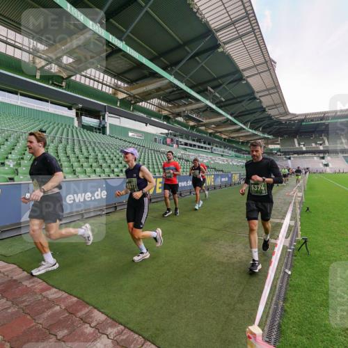 13.09.2026 - 21. swb-Marathon Bremen Michael Burmester http://msf.ph/oto/10319935 13.09.2026 13:19:07 Laufen im Stadion 311, 333, 404, 464, 486, 512, 546, 732, 753, 837, 921, 938, 1156, 1431, 1506, 1765, 1844, 1868, 1916, 2056, 2123, 2137, 2224, 2240, 2294, 2315, 2357, 2358, 2453, 2557, 2563, 2614, 2622, 2626, 2647, 2689, 2702, 2703, 2722, 2786, 2843, 2845, 2849, 2857, 2879, 2880, 2893, 2944, 2983, 2999, 3031, 3046, 3059, 3072, 3096, 3100, 3116, 3146, 3189, 3198, 3210, 3243, 3263, 3285, 3287, 3315, 3476, 3537, 3548, 3619, 3633, 3654, 3740, 3879, 4478 meine-sportfotos.de