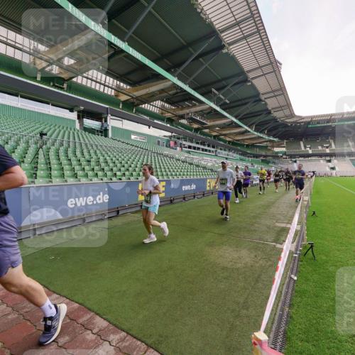 13.09.2026 - 21. swb-Marathon Bremen Michael Burmester http://msf.ph/oto/10320110 13.09.2026 13:19:25 Laufen im Stadion 333, 404, 464, 486, 512, 546, 732, 753, 837, 921, 938, 1066, 1156, 1431, 1506, 1756, 1765, 1815, 1844, 1868, 1916, 2028, 2056, 2123, 2137, 2224, 2240, 2294, 2315, 2357, 2358, 2453, 2533, 2557, 2563, 2614, 2622, 2626, 2689, 2694, 2695, 2702, 2703, 2722, 2756, 2786, 2843, 2845, 2849, 2857, 2879, 2880, 2893, 2944, 2983, 2999, 3031, 3046, 3059, 3072, 3096, 3100, 3116, 3146, 3189, 3198, 3210, 3243, 3263, 3285, 3287, 3310, 3315, 3476, 3537, 3619, 3633, 3740, 3879, 4478 meine-sportfotos.de