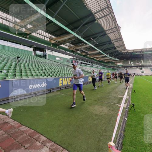 13.09.2026 - 21. swb-Marathon Bremen Michael Burmester http://msf.ph/oto/10320116 13.09.2026 13:19:26 Laufen im Stadion 333, 404, 464, 486, 512, 546, 732, 753, 837, 921, 938, 1066, 1129, 1156, 1431, 1506, 1756, 1765, 1815, 1844, 1868, 1916, 2028, 2056, 2123, 2137, 2224, 2240, 2294, 2315, 2357, 2358, 2453, 2533, 2557, 2563, 2614, 2622, 2626, 2689, 2694, 2695, 2702, 2703, 2722, 2756, 2786, 2843, 2845, 2849, 2857, 2879, 2880, 2944, 2983, 2999, 3031, 3046, 3059, 3072, 3096, 3100, 3116, 3146, 3189, 3198, 3210, 3243, 3263, 3285, 3287, 3310, 3315, 3476, 3537, 3619, 3633, 3740, 3879, 4478 meine-sportfotos.de