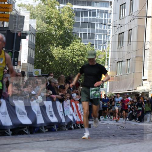 13.09.2026 - 21. swb-Marathon Bremen Strokosch-Dieckow http://msf.ph/oto/10320130 13.09.2026 13:08:13 Ziel 969, 4732, 4852, 6692, 7558, 9356, 13091, 13160, 339, 678, 1335, 1696, 3808, 4082, 4247, 5424, 5594, 8655, 9582 meine-sportfotos.de