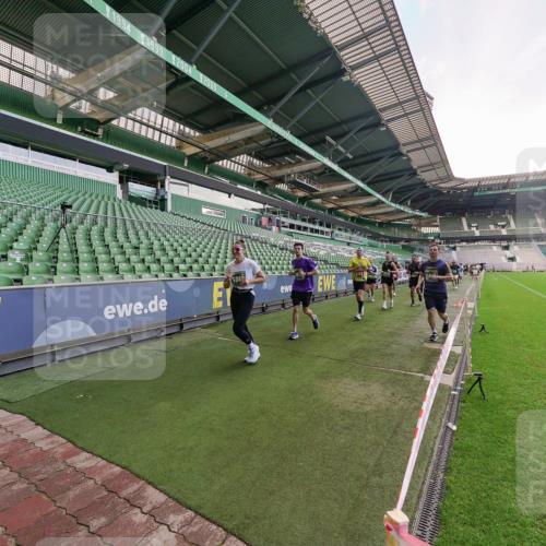13.09.2026 - 21. swb-Marathon Bremen Michael Burmester http://msf.ph/oto/10320132 13.09.2026 13:19:28 Laufen im Stadion 333, 404, 464, 486, 512, 546, 732, 753, 921, 938, 1066, 1129, 1156, 1431, 1506, 1756, 1765, 1815, 1868, 1916, 2028, 2123, 2137, 2224, 2240, 2294, 2315, 2357, 2358, 2453, 2533, 2557, 2563, 2614, 2622, 2626, 2689, 2694, 2695, 2702, 2703, 2722, 2756, 2786, 2843, 2845, 2849, 2857, 2879, 2880, 2944, 2983, 2999, 3031, 3046, 3059, 3072, 3096, 3100, 3116, 3146, 3189, 3198, 3243, 3263, 3264, 3285, 3287, 3310, 3315, 3476, 3537, 3619, 3740, 3879, 4478 meine-sportfotos.de