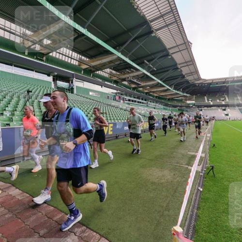 13.09.2026 - 21. swb-Marathon Bremen Michael Burmester http://msf.ph/oto/10320236 13.09.2026 13:19:38 Laufen im Stadion 333, 464, 486, 512, 546, 921, 938, 1066, 1129, 1156, 1409, 1431, 1446, 1506, 1697, 1756, 1765, 1815, 1916, 2010, 2028, 2064, 2123, 2137, 2224, 2240, 2294, 2315, 2349, 2453, 2501, 2533, 2557, 2563, 2614, 2622, 2626, 2689, 2694, 2695, 2702, 2703, 2722, 2756, 2786, 2843, 2845, 2857, 2879, 2944, 2983, 2999, 3017, 3018, 3031, 3035, 3037, 3046, 3059, 3072, 3096, 3100, 3116, 3139, 3189, 3198, 3243, 3263, 3264, 3285, 3287, 3310, 3315, 3619, 3740, 3879, 4478 meine-sportfotos.de