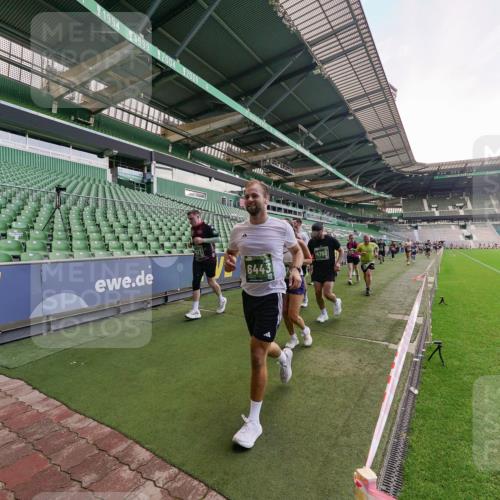13.09.2026 - 21. swb-Marathon Bremen Michael Burmester http://msf.ph/oto/10320355 13.09.2026 13:19:47 Laufen im Stadion 333, 464, 486, 512, 546, 921, 938, 1066, 1129, 1156, 1409, 1431, 1446, 1506, 1697, 1756, 1765, 1815, 1916, 2010, 2028, 2064, 2137, 2224, 2240, 2294, 2315, 2349, 2417, 2453, 2501, 2533, 2557, 2563, 2622, 2626, 2689, 2694, 2695, 2702, 2703, 2722, 2756, 2786, 2843, 2845, 2857, 2879, 2944, 2983, 3017, 3018, 3031, 3035, 3036, 3037, 3046, 3059, 3072, 3096, 3100, 3116, 3139, 3189, 3198, 3243, 3263, 3264, 3285, 3287, 3310, 3315, 3619, 3879, 4478 meine-sportfotos.de