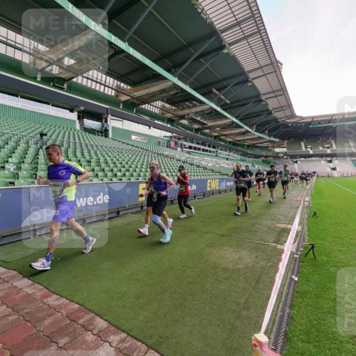 13.09.2026 - 21. swb-Marathon Bremen Michael Burmester http://msf.ph/oto/10320434 13.09.2026 13:19:56 Laufen im Stadion 333, 464, 486, 512, 704, 921, 938, 1066, 1129, 1156, 1409, 1431, 1446, 1506, 1697, 1756, 1765, 1815, 1916, 2010, 2028, 2064, 2137, 2224, 2240, 2294, 2315, 2349, 2394, 2395, 2417, 2437, 2453, 2501, 2519, 2533, 2557, 2563, 2588, 2622, 2626, 2689, 2694, 2695, 2702, 2703, 2722, 2756, 2786, 2793, 2843, 2845, 2879, 2886, 2944, 2983, 3017, 3018, 3031, 3035, 3036, 3037, 3046, 3059, 3072, 3102, 3116, 3139, 3189, 3198, 3243, 3263, 3264, 3285, 3287, 3310, 3315, 3619, 3879 meine-sportfotos.de