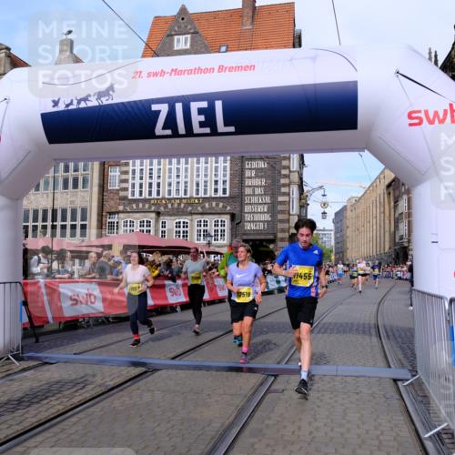 13.09.2026 - 21. swb-Marathon Bremen Tim E. http://msf.ph/oto/10320480 13.09.2026 10:58:41 Ziel 10249, 10530, 10750, 10798, 10878, 10879, 11004, 11120, 11131, 11152, 11202, 11384, 11388, 11403, 11420, 11455, 11686, 11750, 11906, 11952, 11953, 12017, 12092, 12180, 12386, 12387, 12499, 12518 meine-sportfotos.de