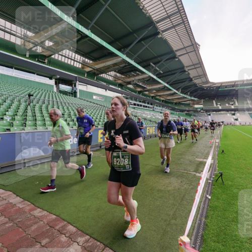 13.09.2026 - 21. swb-Marathon Bremen Michael Burmester http://msf.ph/oto/10320519 13.09.2026 13:20:05 Laufen im Stadion 333, 464, 486, 512, 704, 921, 938, 1066, 1129, 1156, 1409, 1431, 1439, 1446, 1506, 1697, 1756, 1765, 1815, 1846, 1916, 2010, 2028, 2064, 2139, 2224, 2240, 2278, 2315, 2349, 2394, 2395, 2417, 2437, 2501, 2519, 2533, 2557, 2563, 2588, 2622, 2626, 2689, 2694, 2695, 2702, 2703, 2722, 2756, 2786, 2793, 2843, 2845, 2886, 2944, 2983, 3004, 3017, 3018, 3031, 3035, 3036, 3037, 3046, 3059, 3072, 3102, 3116, 3139, 3189, 3198, 3243, 3263, 3264, 3285, 3287, 3310, 3315, 3619, 3879 meine-sportfotos.de