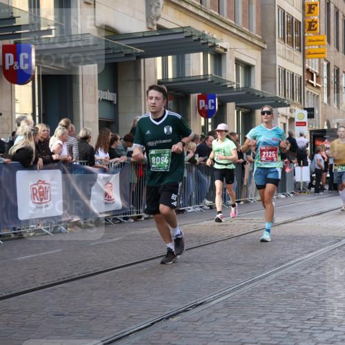13.09.2026 - 21. swb-Marathon Bremen Strokosch-Dieckow http://msf.ph/oto/10320547 13.09.2026 13:17:52 Ziel 1146, 1631, 1797, 1872, 2260, 2634, 2671, 3241, 3458, 3514, 3634, 4131, 4733, 5292, 5460, 5695, 5948, 6152, 6290, 6448, 7491, 7954, 8094, 8805, 8869, 8943, 8944, 9134, 9609, 9837, 10065, 13150, 560, 771, 948, 1297, 2001, 2008, 2125, 2234, 2812, 3051, 3192, 3760, 4171, 4286, 4374, 4498, 4499, 4620, 5041, 5530, 5550, 5817, 5935, 7901, 8100, 8250, 8869, 9400, 9505, 9595, 9596, 9837, 13041, 13107 meine-sportfotos.de