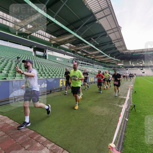 13.09.2026 - 21. swb-Marathon Bremen Michael Burmester http://msf.ph/oto/10320566 13.09.2026 13:20:10 Laufen im Stadion 333, 464, 512, 704, 921, 938, 1066, 1129, 1156, 1409, 1431, 1439, 1446, 1506, 1697, 1756, 1765, 1815, 1846, 1916, 2010, 2028, 2064, 2139, 2201, 2224, 2240, 2278, 2315, 2349, 2394, 2395, 2417, 2437, 2501, 2519, 2533, 2557, 2563, 2588, 2622, 2626, 2689, 2694, 2695, 2702, 2703, 2722, 2756, 2786, 2793, 2843, 2845, 2886, 2944, 2983, 3004, 3017, 3018, 3031, 3035, 3036, 3037, 3046, 3059, 3072, 3102, 3116, 3139, 3189, 3198, 3243, 3263, 3264, 3285, 3287, 3310, 3315, 3619 meine-sportfotos.de