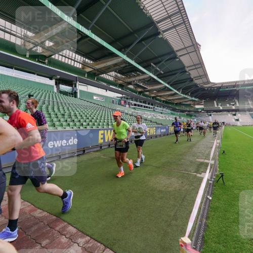 13.09.2026 - 21. swb-Marathon Bremen Michael Burmester http://msf.ph/oto/10320606 13.09.2026 13:20:13 Laufen im Stadion 333, 464, 512, 704, 938, 1066, 1129, 1156, 1409, 1439, 1446, 1506, 1697, 1756, 1765, 1815, 1846, 1916, 2010, 2028, 2064, 2139, 2201, 2224, 2240, 2258, 2278, 2315, 2349, 2394, 2395, 2417, 2437, 2501, 2519, 2533, 2557, 2563, 2588, 2622, 2626, 2689, 2694, 2695, 2702, 2703, 2722, 2756, 2786, 2793, 2843, 2845, 2886, 2944, 2983, 3004, 3017, 3018, 3031, 3035, 3036, 3037, 3046, 3059, 3070, 3072, 3074, 3102, 3116, 3139, 3189, 3198, 3243, 3263, 3264, 3285, 3287, 3310, 3315 meine-sportfotos.de