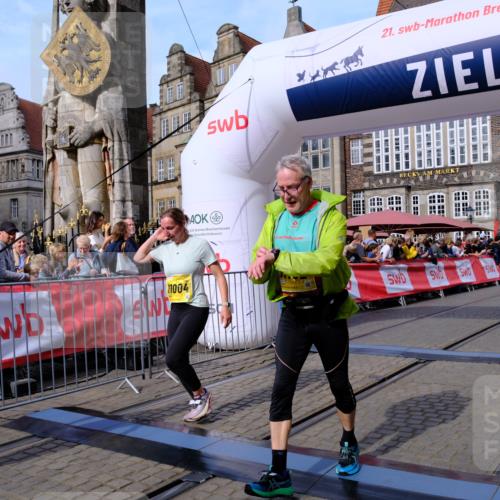 13.09.2026 - 21. swb-Marathon Bremen Tim E. http://msf.ph/oto/10320650 13.09.2026 10:58:43 Ziel 10249, 10530, 10750, 10878, 10879, 11004, 11120, 11131, 11152, 11202, 11384, 11403, 11420, 11455, 11686, 11750, 11906, 11952, 11953, 12017, 12092, 12180, 12320, 12499, 12518 meine-sportfotos.de