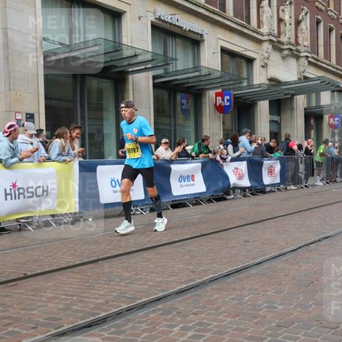 13.09.2026 - 21. swb-Marathon Bremen Strokosch-Dieckow http://msf.ph/oto/10320681 13.09.2026 10:58:48 Ziel 10383, 10415, 10427, 10477, 10492, 10668, 10787, 10843, 11034, 11086, 11125, 11267, 11278, 11301, 11302, 11500, 11602, 11913, 12015, 12118, 12127, 12130, 12131, 12200, 12271, 12297, 12414, 12541, 10254, 10485, 10794, 10832, 10878, 10879, 10948, 11030, 11189, 11228, 11384, 11488, 11743, 11955, 12176, 12180, 12237, 12320, 12499, 12505 meine-sportfotos.de