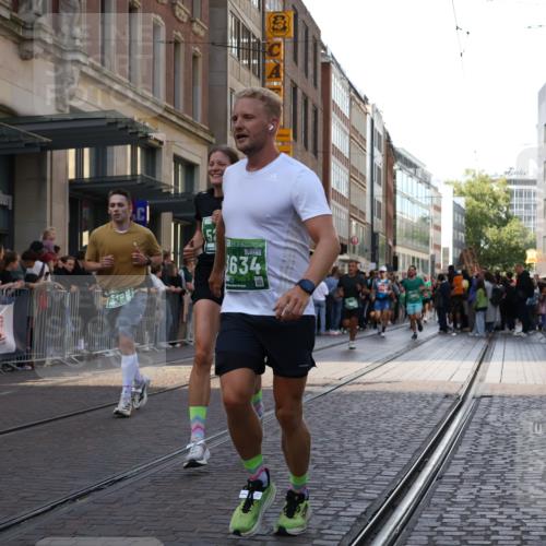 13.09.2026 - 21. swb-Marathon Bremen Strokosch-Dieckow http://msf.ph/oto/10320724 13.09.2026 13:17:55 Ziel 1146, 1419, 1631, 1872, 2260, 2671, 3241, 3458, 3514, 3634, 4131, 4733, 5292, 5460, 5695, 5948, 6152, 6290, 6448, 7491, 7954, 8094, 8943, 8944, 9134, 9609, 10065, 13150, 771, 948, 1297, 1797, 2001, 2125, 2234, 2634, 2812, 3051, 3192, 3760, 4171, 4286, 4374, 4498, 4499, 4620, 5041, 5530, 5817, 5935, 7901, 8250, 8805, 8869, 9400, 9505, 9595, 9596, 9837, 13041, 13107 meine-sportfotos.de