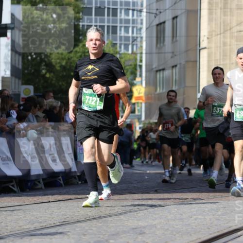 13.09.2026 - 21. swb-Marathon Bremen Strokosch-Dieckow http://msf.ph/oto/10320726 13.09.2026 13:08:36 Ziel 339, 678, 1335, 1696, 2098, 2266, 2844, 3808, 4247, 5594, 8655, 9582, 715, 3110, 3276, 3330, 4033, 5377, 6842, 7064, 7121, 8555, 9240, 9411, 9702, 9867, 9906 meine-sportfotos.de