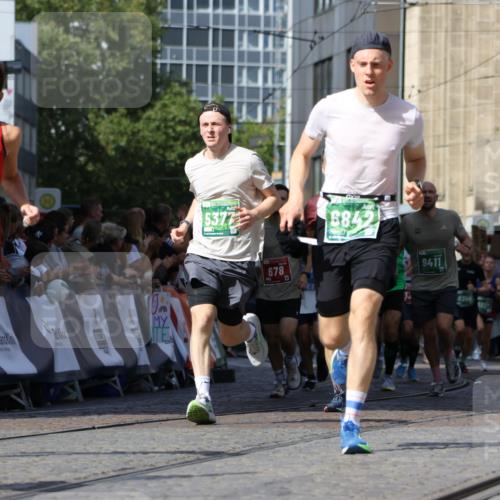 13.09.2026 - 21. swb-Marathon Bremen Strokosch-Dieckow http://msf.ph/oto/10320742 13.09.2026 13:08:38 Ziel 339, 678, 1335, 1696, 2098, 2266, 2844, 3808, 4247, 5594, 8655, 9582, 3110, 3276, 3330, 4033, 5377, 5517, 6842, 6906, 7121, 8555, 9240, 9411, 9702, 9867, 9906 meine-sportfotos.de