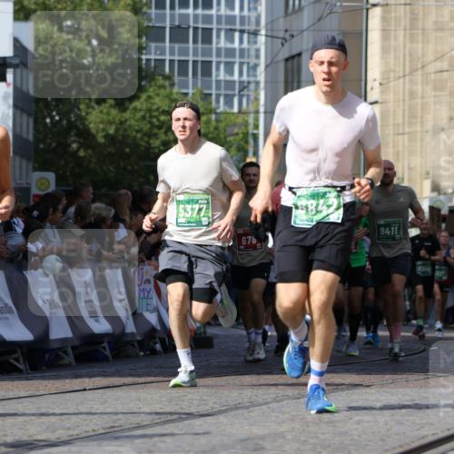 13.09.2026 - 21. swb-Marathon Bremen Strokosch-Dieckow http://msf.ph/oto/10320760 13.09.2026 13:08:38 Ziel 339, 678, 1335, 1696, 2098, 2266, 2844, 3808, 4247, 5594, 8655, 9582, 3110, 3276, 3330, 4033, 5377, 5517, 6842, 6906, 7121, 8555, 9240, 9411, 9702, 9867, 9906 meine-sportfotos.de