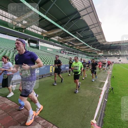 13.09.2026 - 21. swb-Marathon Bremen Michael Burmester http://msf.ph/oto/10320769 13.09.2026 13:20:30 Laufen im Stadion 333, 464, 512, 620, 704, 938, 1066, 1129, 1156, 1158, 1409, 1439, 1446, 1676, 1697, 1756, 1808, 1815, 1846, 1916, 2010, 2028, 2064, 2139, 2201, 2240, 2258, 2278, 2315, 2349, 2394, 2395, 2414, 2417, 2437, 2501, 2519, 2533, 2563, 2588, 2626, 2689, 2694, 2695, 2702, 2703, 2722, 2736, 2756, 2793, 2843, 2886, 2983, 3004, 3010, 3017, 3018, 3031, 3035, 3036, 3037, 3046, 3059, 3070, 3074, 3102, 3116, 3139, 3144, 3189, 3198, 3243, 3263, 3264, 3310, 3315 meine-sportfotos.de
