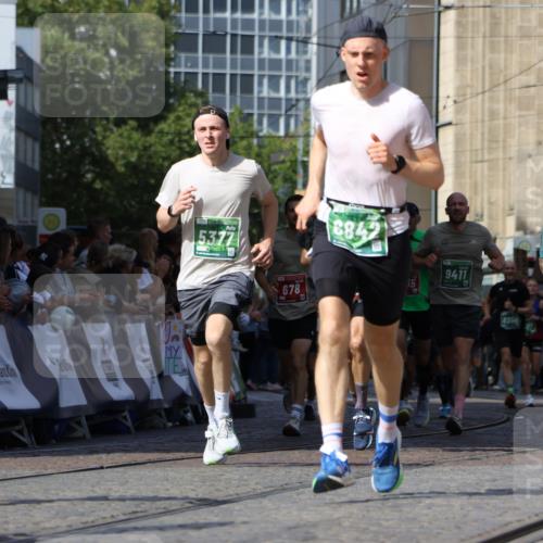 13.09.2026 - 21. swb-Marathon Bremen Strokosch-Dieckow http://msf.ph/oto/10320796 13.09.2026 13:08:38 Ziel 339, 678, 1335, 1696, 2098, 2266, 2844, 3808, 4247, 5594, 8655, 9582, 3110, 3276, 3330, 4033, 5377, 5517, 6842, 6906, 7121, 8555, 9240, 9411, 9702, 9867, 9906 meine-sportfotos.de