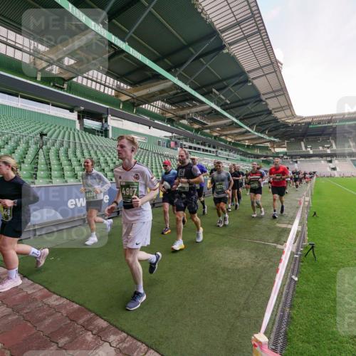 13.09.2026 - 21. swb-Marathon Bremen Michael Burmester http://msf.ph/oto/10320825 13.09.2026 13:20:35 Laufen im Stadion 333, 464, 512, 620, 704, 782, 938, 1066, 1129, 1156, 1158, 1177, 1316, 1409, 1439, 1446, 1676, 1697, 1756, 1808, 1815, 1846, 1916, 2010, 2028, 2064, 2139, 2201, 2240, 2258, 2278, 2315, 2349, 2394, 2395, 2414, 2417, 2437, 2501, 2519, 2533, 2551, 2588, 2626, 2689, 2694, 2695, 2702, 2703, 2722, 2736, 2756, 2793, 2843, 2886, 3004, 3010, 3017, 3018, 3031, 3035, 3036, 3037, 3046, 3059, 3070, 3074, 3102, 3116, 3139, 3144, 3189, 3243, 3263, 3264, 3310, 3315 meine-sportfotos.de