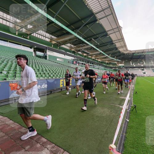 13.09.2026 - 21. swb-Marathon Bremen Michael Burmester http://msf.ph/oto/10320888 13.09.2026 13:20:41 Laufen im Stadion 333, 423, 464, 512, 620, 704, 782, 938, 1066, 1129, 1156, 1158, 1177, 1316, 1409, 1439, 1446, 1676, 1697, 1756, 1808, 1815, 1846, 1916, 2010, 2028, 2064, 2139, 2201, 2240, 2258, 2278, 2315, 2349, 2394, 2395, 2414, 2417, 2437, 2501, 2519, 2533, 2551, 2588, 2626, 2689, 2694, 2695, 2702, 2703, 2722, 2736, 2756, 2793, 2828, 2886, 2954, 3004, 3010, 3017, 3018, 3035, 3036, 3037, 3059, 3070, 3074, 3102, 3116, 3139, 3144, 3243, 3263, 3264, 3310, 3315 meine-sportfotos.de