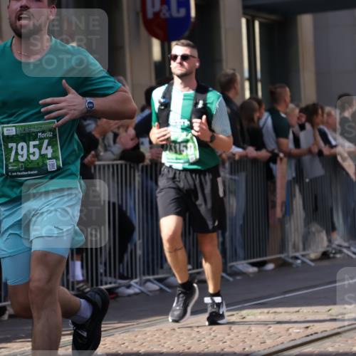 13.09.2026 - 21. swb-Marathon Bremen Strokosch-Dieckow http://msf.ph/oto/10320933 13.09.2026 13:18:01 Ziel 1146, 1419, 1872, 2055, 2260, 2671, 3241, 3458, 3514, 3634, 4131, 5292, 5307, 5460, 5695, 6152, 6293, 6294, 6818, 7491, 7731, 7954, 8094, 8404, 8872, 8943, 8944, 9019, 9134, 9609, 10065, 13150, 948, 1631, 1797, 2001, 2125, 2634, 2812, 3051, 3192, 3514, 4131, 4286, 4374, 4498, 4499, 4620, 4733, 5530, 5817, 5935, 5948, 6290, 6448, 8805, 8869, 9505, 9595, 9596, 9837, 13041, 13107 meine-sportfotos.de