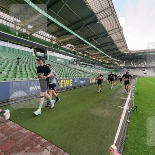 13.09.2026 - 21. swb-Marathon Bremen Michael Burmester http://msf.ph/oto/10321052 13.09.2026 13:20:57 Laufen im Stadion 258, 423, 441, 464, 601, 620, 704, 782, 1060, 1066, 1094, 1129, 1156, 1158, 1177, 1316, 1409, 1439, 1446, 1518, 1676, 1697, 1756, 1808, 1815, 1846, 1916, 2010, 2028, 2064, 2139, 2201, 2258, 2278, 2349, 2394, 2395, 2414, 2417, 2437, 2501, 2519, 2533, 2551, 2588, 2626, 2694, 2695, 2702, 2722, 2736, 2756, 2793, 2828, 2886, 2954, 2995, 3004, 3010, 3017, 3018, 3022, 3034, 3035, 3036, 3037, 3059, 3070, 3074, 3102, 3116, 3139, 3144, 3225, 3243, 3263, 3264, 3310, 3315 meine-sportfotos.de