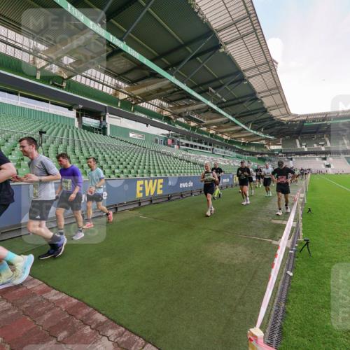 13.09.2026 - 21. swb-Marathon Bremen Michael Burmester http://msf.ph/oto/10321057 13.09.2026 13:20:58 Laufen im Stadion 258, 423, 441, 464, 601, 620, 704, 782, 851, 1060, 1066, 1094, 1129, 1156, 1158, 1177, 1316, 1409, 1439, 1446, 1518, 1676, 1697, 1756, 1808, 1815, 1846, 1916, 2010, 2028, 2064, 2139, 2201, 2258, 2278, 2349, 2394, 2395, 2414, 2417, 2437, 2501, 2519, 2533, 2551, 2588, 2626, 2694, 2695, 2702, 2722, 2736, 2756, 2793, 2828, 2886, 2954, 2995, 3004, 3010, 3017, 3018, 3022, 3034, 3035, 3036, 3037, 3059, 3070, 3074, 3102, 3116, 3139, 3144, 3225, 3243, 3263, 3264, 3310, 3315 meine-sportfotos.de