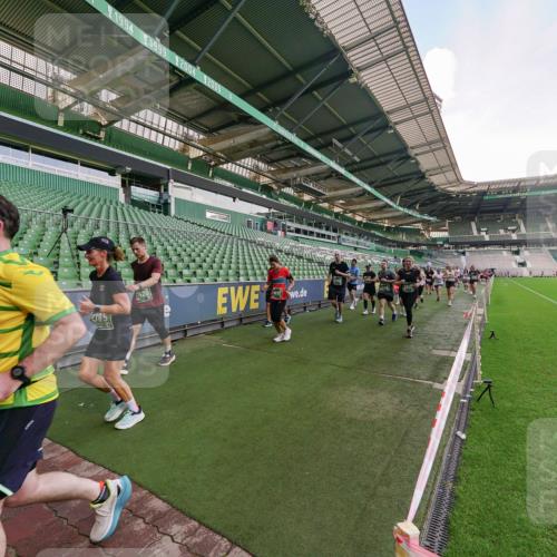 13.09.2026 - 21. swb-Marathon Bremen Michael Burmester http://msf.ph/oto/10321232 13.09.2026 13:21:14 Laufen im Stadion 128, 258, 351, 423, 441, 464, 601, 620, 704, 782, 851, 1060, 1066, 1094, 1129, 1158, 1177, 1316, 1344, 1409, 1417, 1439, 1446, 1518, 1676, 1697, 1729, 1756, 1808, 1815, 1846, 2010, 2028, 2064, 2139, 2201, 2258, 2278, 2349, 2394, 2395, 2414, 2417, 2437, 2501, 2519, 2533, 2551, 2588, 2652, 2694, 2695, 2736, 2756, 2793, 2828, 2886, 2954, 2964, 2995, 3004, 3010, 3017, 3018, 3022, 3034, 3035, 3036, 3037, 3059, 3070, 3074, 3102, 3139, 3144, 3225, 3264, 3310 meine-sportfotos.de