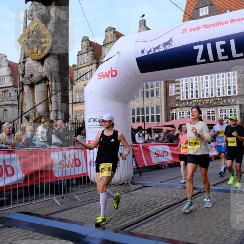13.09.2026 - 21. swb-Marathon Bremen Tim E. http://msf.ph/oto/10321238 13.09.2026 10:58:52 Ziel 10878, 10879, 11004, 11030, 11152, 11189, 11384, 11455, 11488, 11686, 11743, 11953, 11955, 12180, 12237, 12320, 12499, 12505, 12518 meine-sportfotos.de