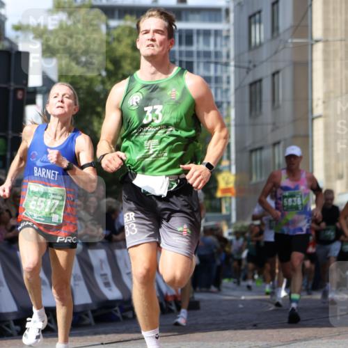 13.09.2026 - 21. swb-Marathon Bremen Strokosch-Dieckow http://msf.ph/oto/10321278 13.09.2026 13:08:51 Ziel 339, 678, 715, 1335, 1696, 3276, 4082, 4888, 5424, 6842, 7064, 7121, 8655, 9084, 9582, 1925, 2287, 4384, 5517, 5636, 5696, 6906, 7262, 8120, 9911 meine-sportfotos.de