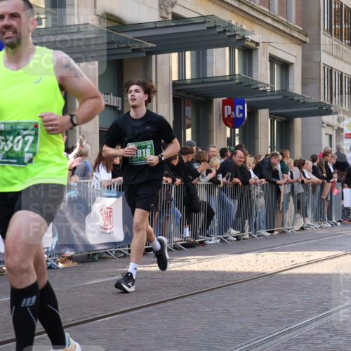 13.09.2026 - 21. swb-Marathon Bremen Strokosch-Dieckow http://msf.ph/oto/10321297 13.09.2026 13:18:11 Ziel 465, 1146, 1419, 2055, 2324, 2948, 3631, 4413, 4642, 5307, 5460, 5867, 6293, 6294, 6818, 7245, 7491, 7731, 7954, 8404, 8540, 8743, 8872, 9019, 9275, 9327, 9833, 13150, 948, 1631, 1797, 1872, 2001, 2260, 2634, 2671, 3192, 3241, 3458, 3514, 3634, 4131, 4733, 5292, 5695, 5935, 5948, 6152, 6290, 6448, 8094, 8805, 8869, 8943, 8944, 9134, 9595, 9596, 9609, 9837, 10065, 13041 meine-sportfotos.de