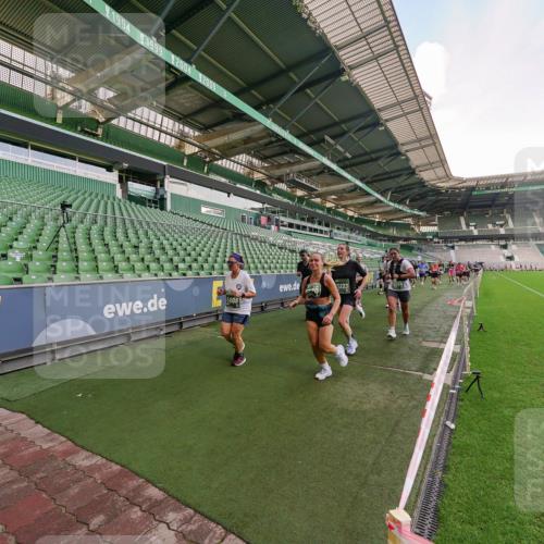 13.09.2026 - 21. swb-Marathon Bremen Michael Burmester http://msf.ph/oto/10321299 13.09.2026 13:21:21 Laufen im Stadion 128, 258, 351, 423, 441, 601, 620, 704, 782, 851, 1060, 1066, 1094, 1129, 1158, 1177, 1316, 1344, 1409, 1417, 1439, 1446, 1518, 1676, 1697, 1729, 1756, 1808, 1815, 1846, 2010, 2028, 2064, 2139, 2201, 2258, 2278, 2349, 2394, 2395, 2414, 2417, 2437, 2501, 2519, 2533, 2551, 2588, 2632, 2652, 2660, 2694, 2695, 2736, 2756, 2793, 2828, 2886, 2954, 2964, 2995, 3004, 3010, 3017, 3018, 3022, 3034, 3035, 3036, 3037, 3070, 3074, 3102, 3139, 3144, 3225, 3264, 3310, 3682 meine-sportfotos.de