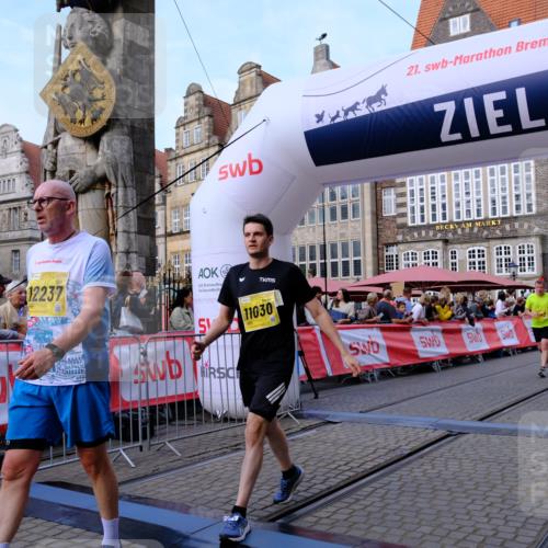 13.09.2026 - 21. swb-Marathon Bremen Tim E. http://msf.ph/oto/10321365 13.09.2026 10:58:56 Ziel 10878, 10879, 11030, 11189, 11228, 11384, 11488, 11743, 11955, 12180, 12237, 12320, 12499, 12505 meine-sportfotos.de